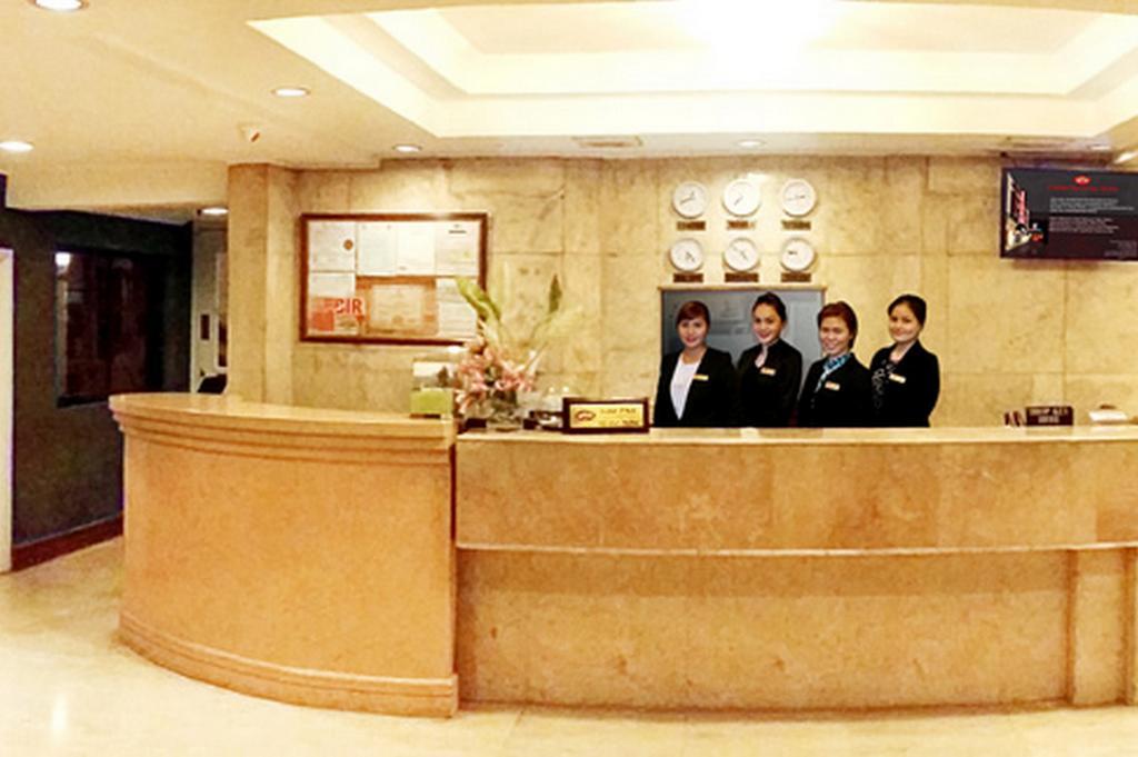 Cherry Blossoms Hotel Манила Екстериор снимка
